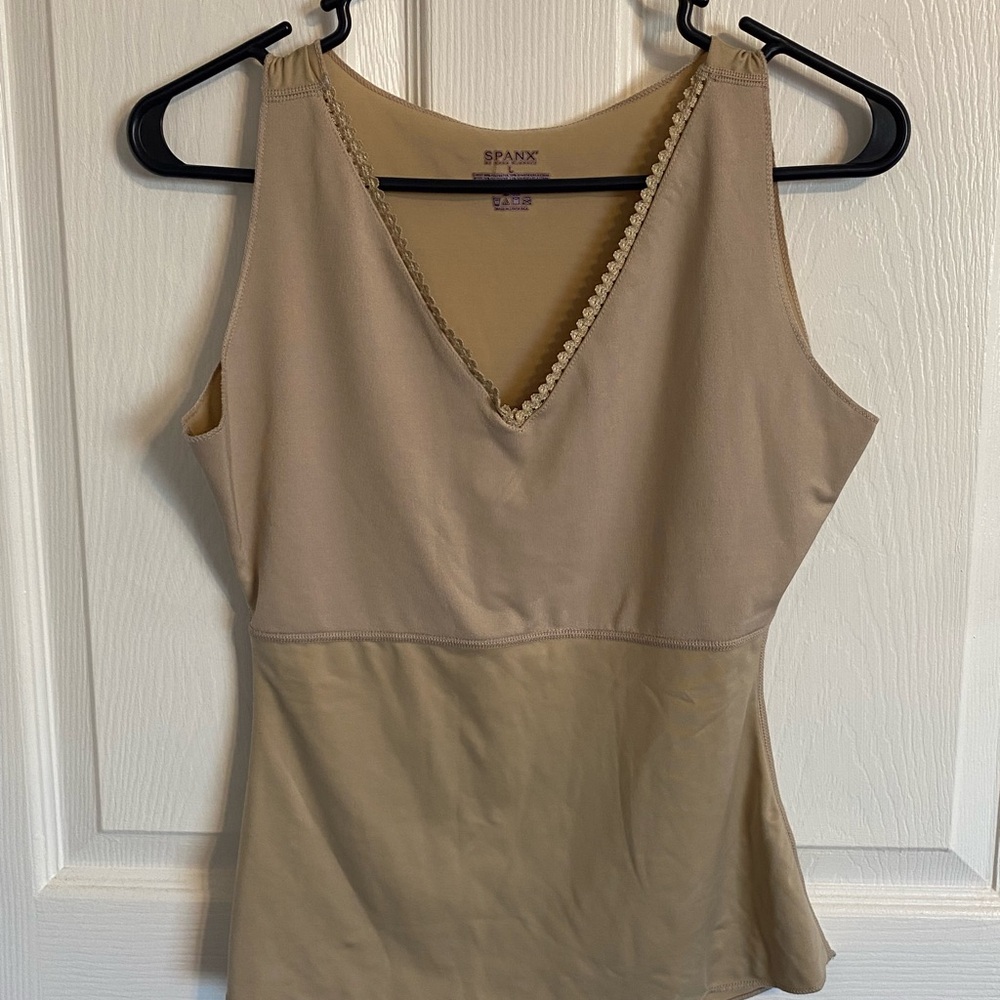 Spanx Women's Tan Top Vneck camisole shapewear size Large EUC never worn
